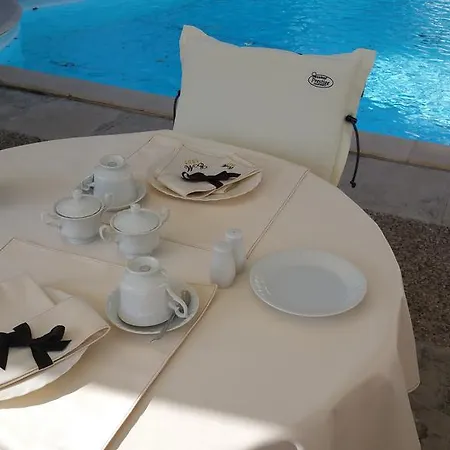 Ξενοδοχείο με διαμερίσματα Economou Mansion Σπέτσες
