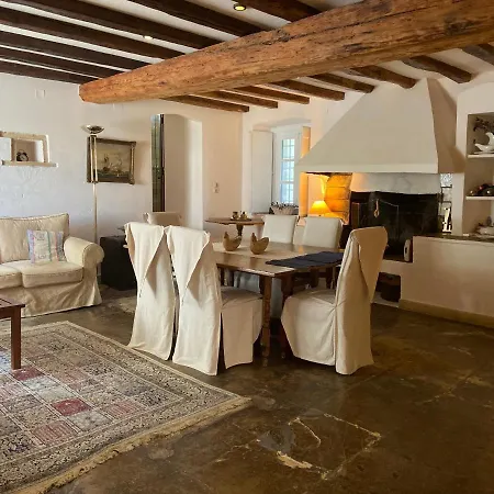 Economou Mansion Aparthotel 4*